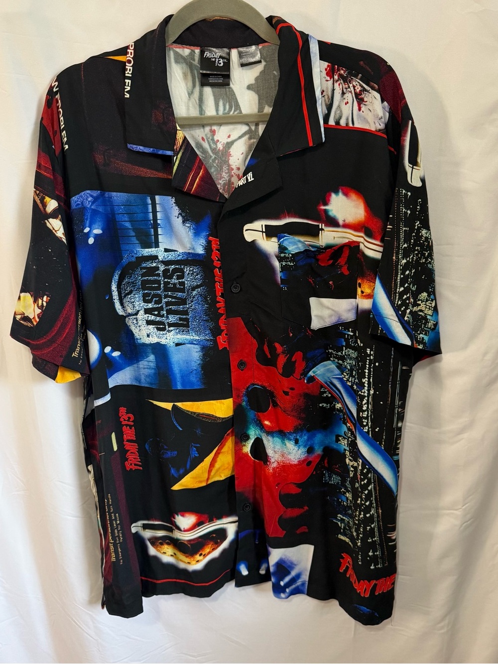 Friday the 13th Shirt Men’s XXL Jason Voorhees Horror Movie Rayon Button Up